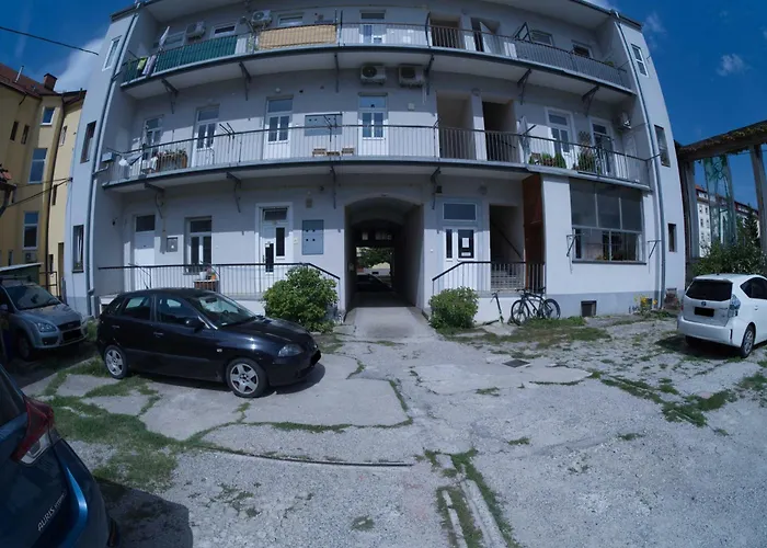 Apartma Mb-Center