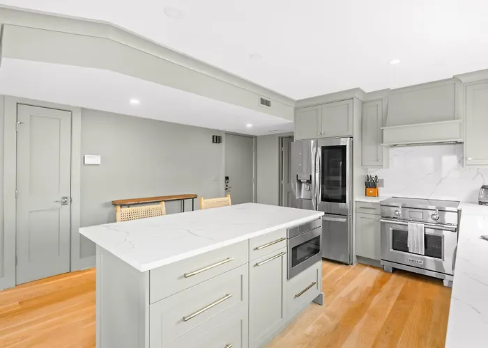 New Listing! Seagrove Villa 3A - Luxurious Ocean View!