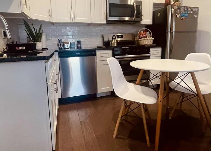 Two-Bedroom Apartment Near Center City Philadelphia And Museums