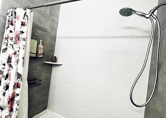 Two-Bedroom Apartment Near Center City Philadelphia And Museums