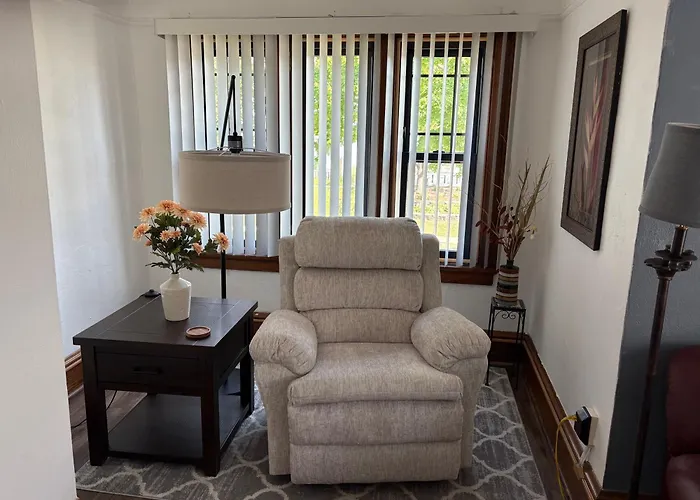 Nice 1 Bedroom Apt, Wifi & Office, Near State Fair