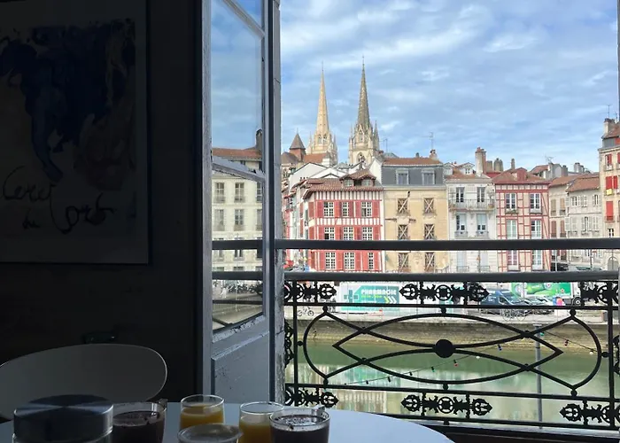 Bayonne Centre Grand Appartement Sur Les Quais