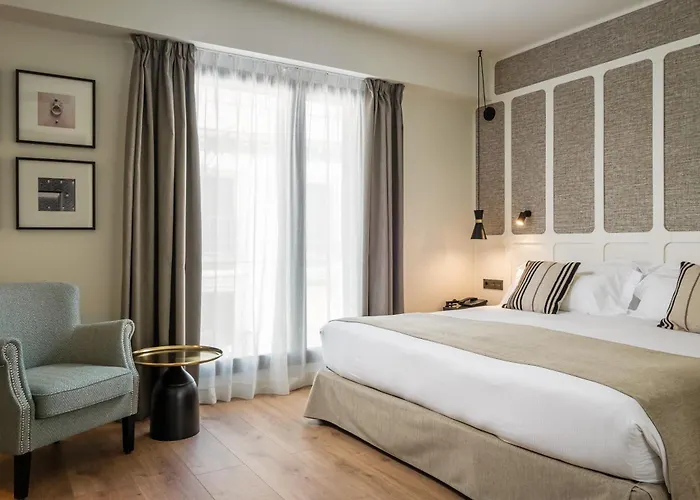 Romantic hotels Barcelona Catedral 4 Sup