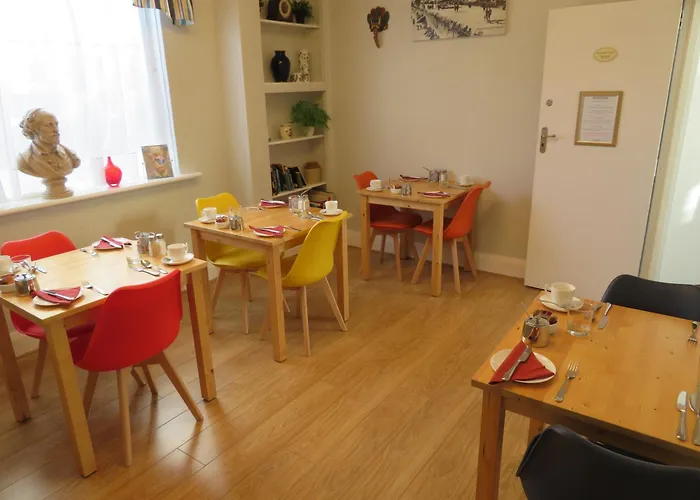 Guest house: Hudsons Guest House - Adults Only