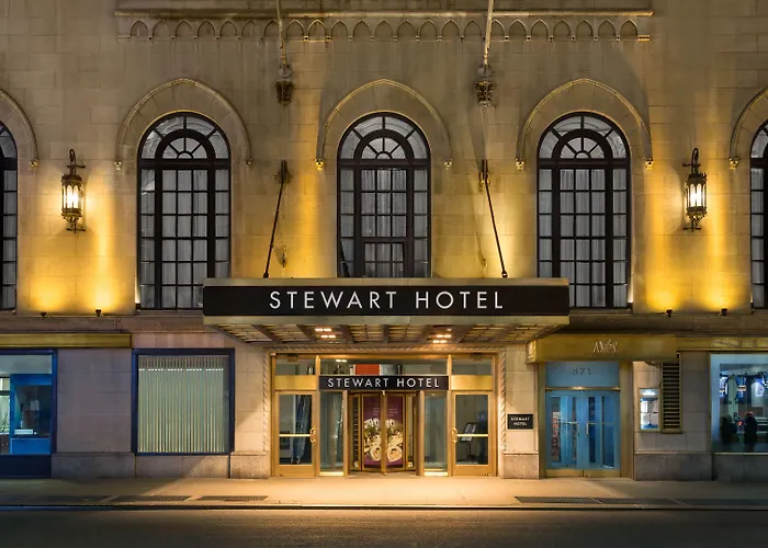 Resort: Stewart Hotel