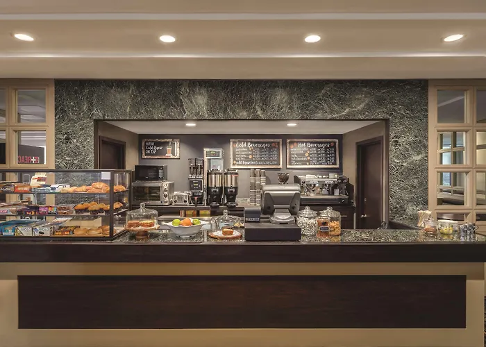 Doubletree By Hilton -Laguardia
