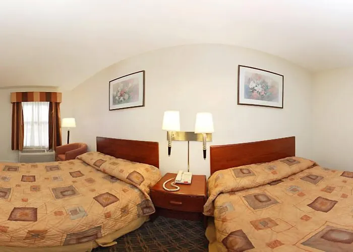Rodeway Inn University