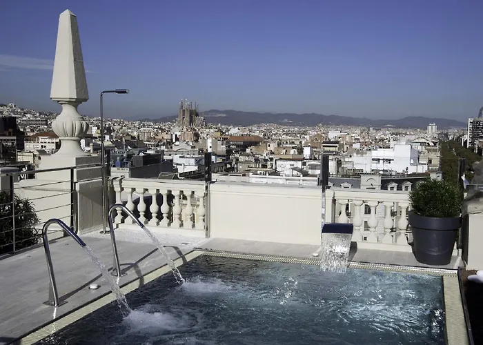 Resort: El Avenida Palace