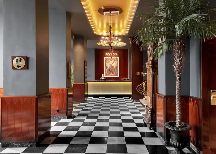 Elite Hotel Savoy