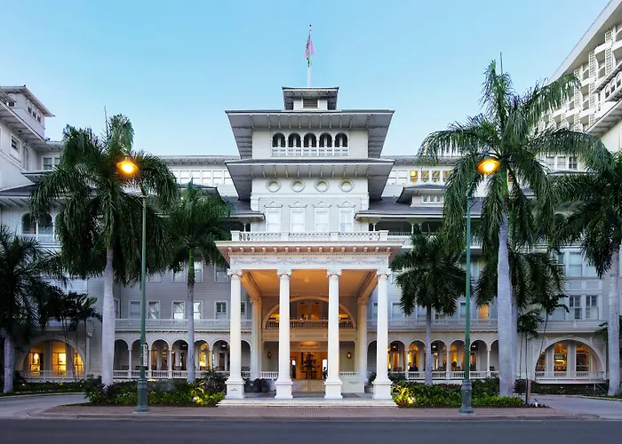 Beach hotel: Moana Surfrider, A Westin Resort & Spa, Waikiki Beach