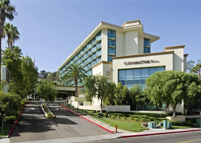 Doubletree By Hilton Circle