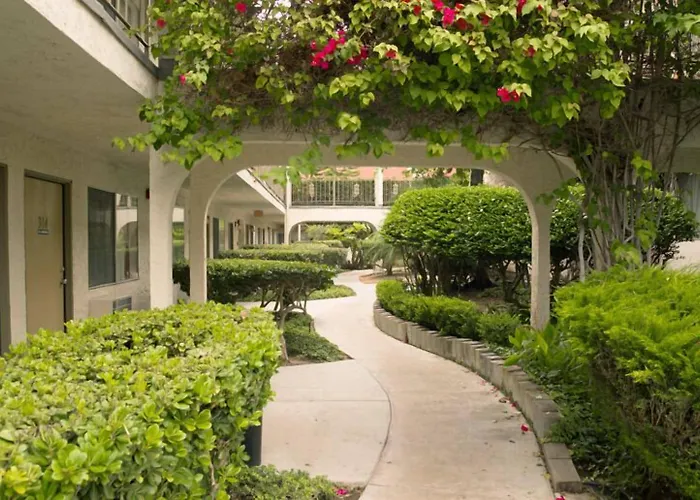 Beach Hotels California Suites
