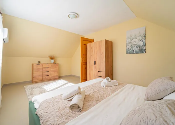 Varga Apartman Balatonbereny