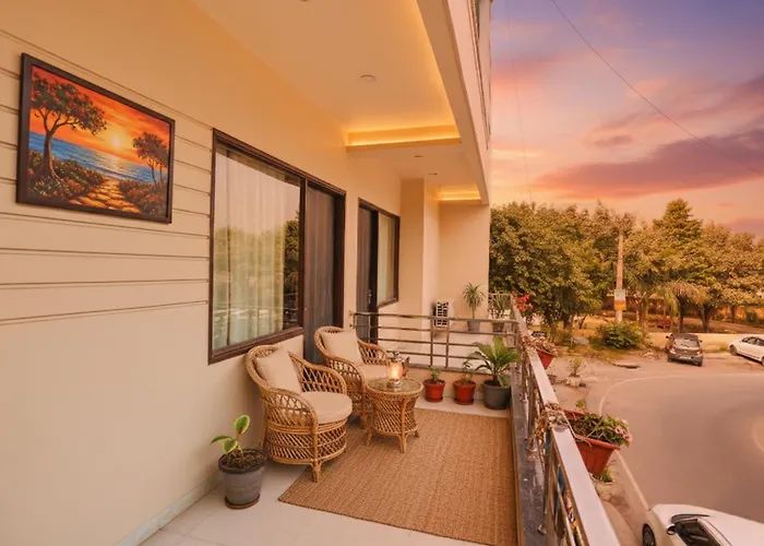 Fabhotel Novel Suites