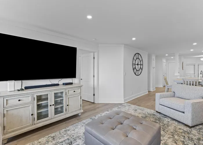 Summer House 202 - 3Br Oceanfront Condo! View!