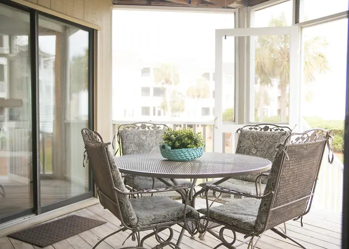 Port O' Call D101 - Beach & Pool Lovers Dream! 1St Floor!