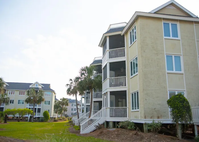 Port O' Call D101 - Beach & Pool Lovers Dream! 1St Floor!