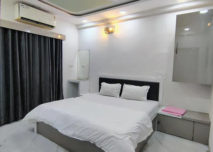 Leela Home Stay Indore - Marigold - One Bhk With Large Balcony