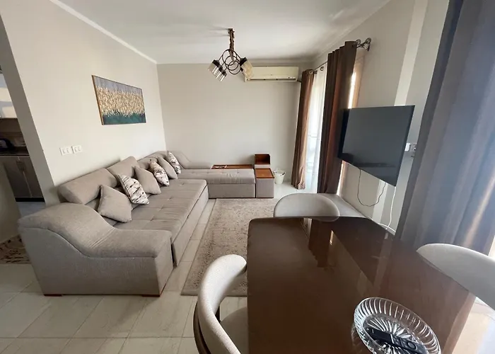 Modern Comforts Await! Spacious 2Br 2Bath W Free Wifi Stylish Furniture