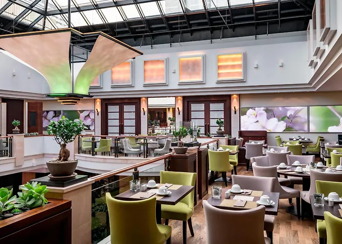 Luxury hotel only: The Westin Grand Munich