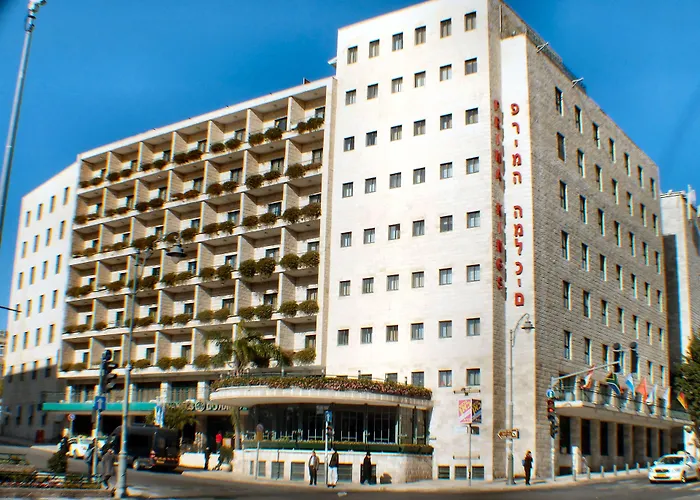 In Luxury hotels Prima Kings
