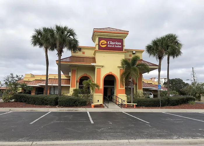 Clarion Inn & Suites -Lake Buena Vista South