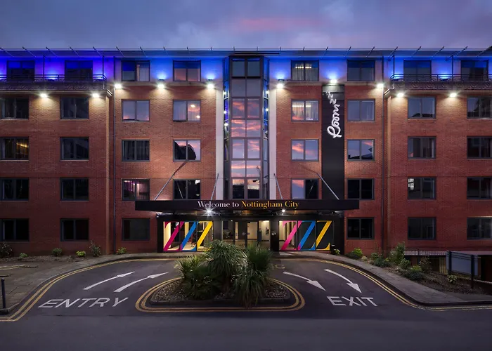 Beach hotel: Roomzzz Nottingham City