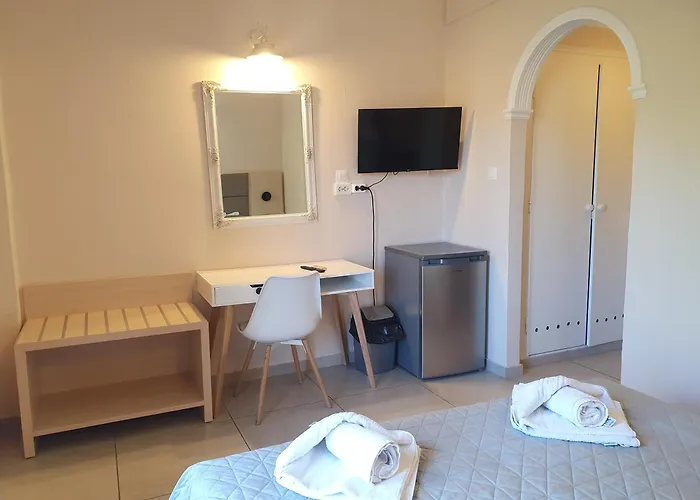 Paleo Inn Hotel