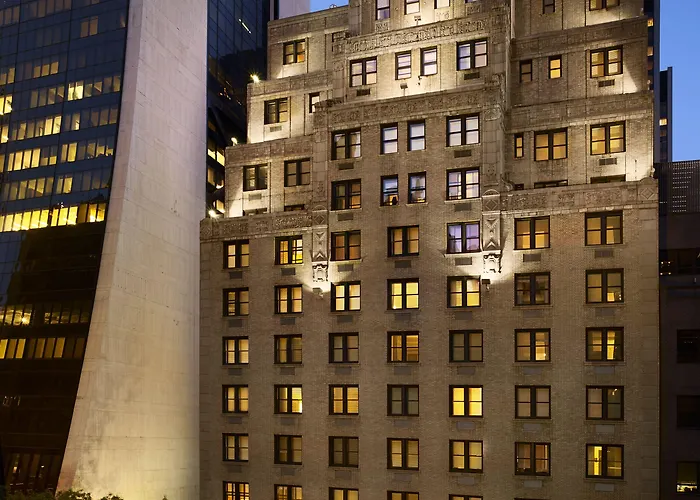 Pet Friendly hotel: Aka Central Park