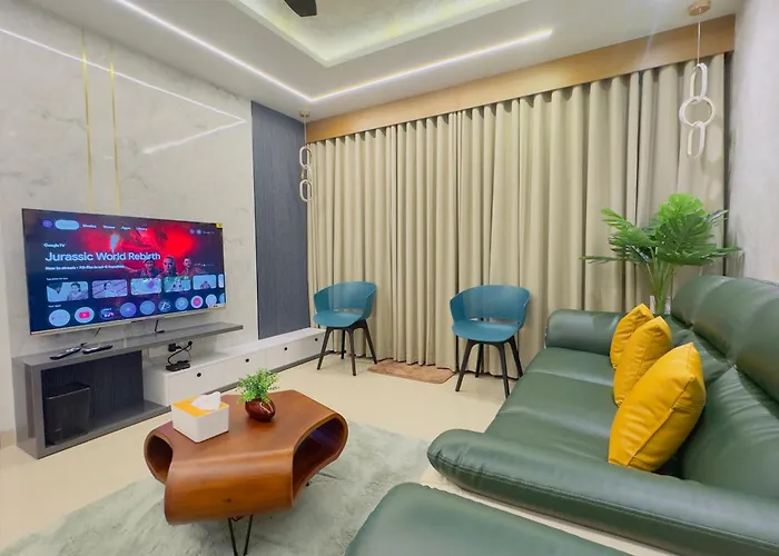 Bayfront Bliss - Flat 3Bhk In Calicut Beach-Wakeup To Stunning Views