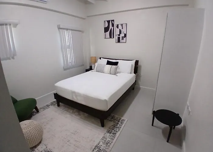 Atrium Apartments - Bay Leaf Haven
