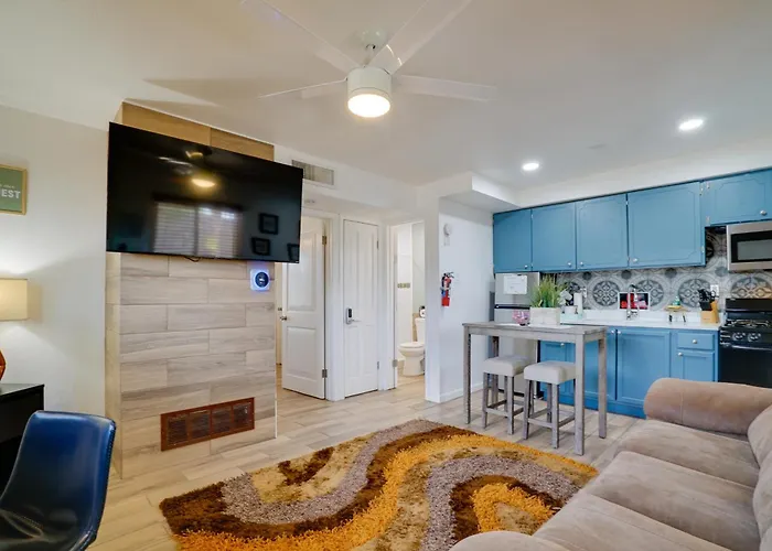 Gated 1Br Apt Near Umc + Texas Tech