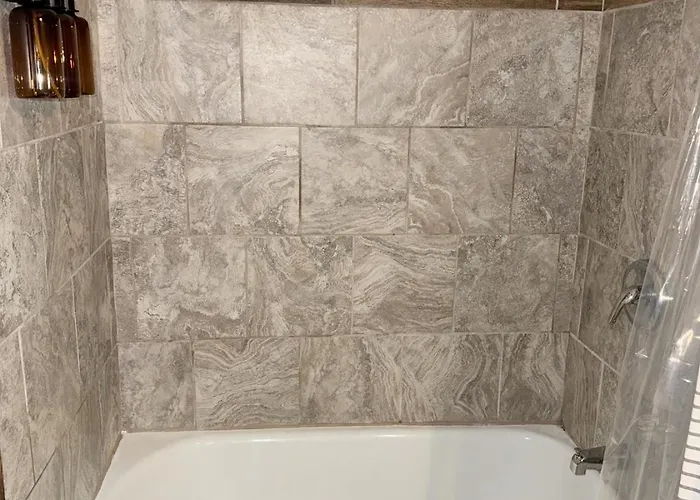 Downtown Fort Smith Apartment With Yard Pet Friendly