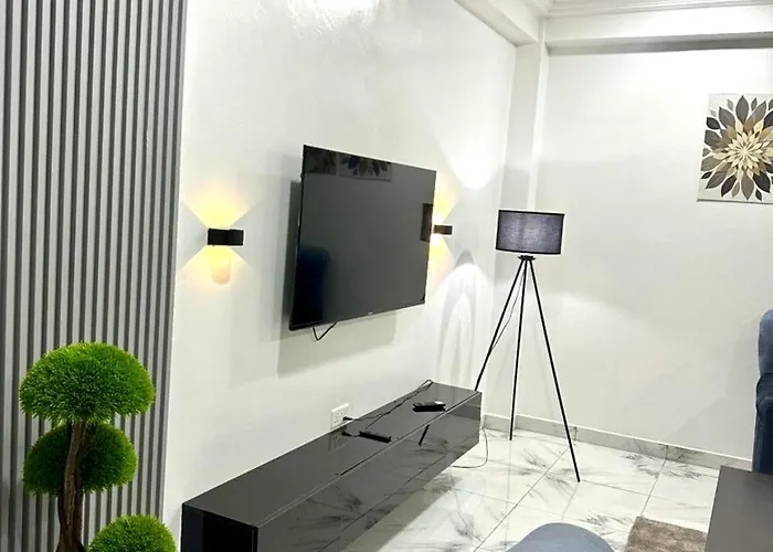 The Willows Apartment - Cozy Two Bedroom All En-Suite Apartment