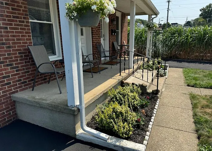 Downtown Willoughby Historic District Gem 3