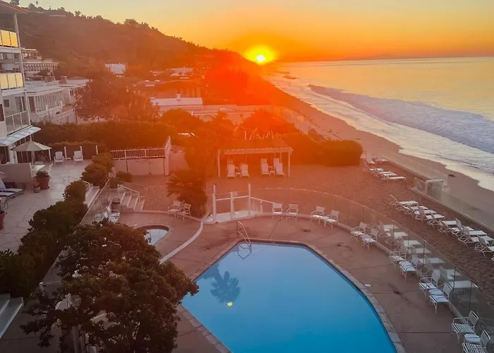 Oceanfront, Pool, Jacuzzi No Hwy Noise!