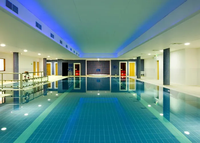 Cheap hotels Maldron & Leisure Centre Limerick