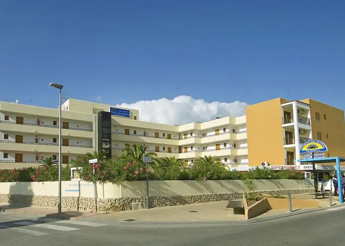 Apartamentos Bahia De San Antonio