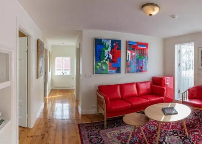 Ll Properties - The Old Town Retreat