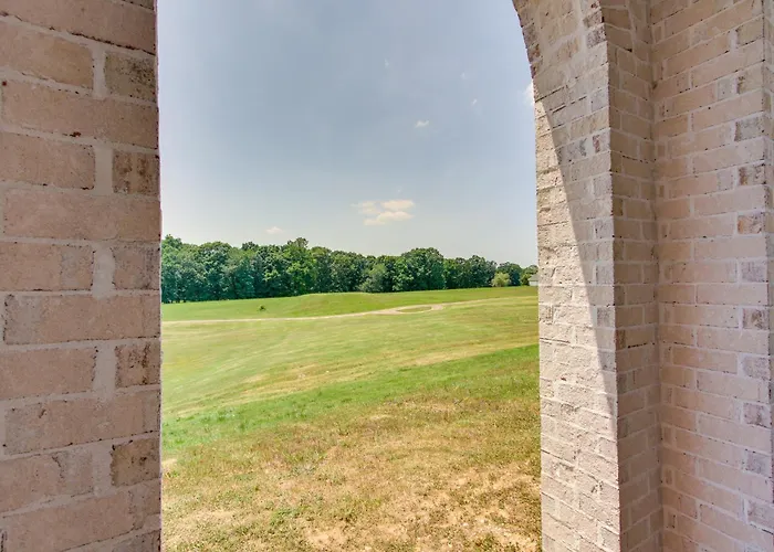 Resort Apartment In Loretto W/ Private Patio!