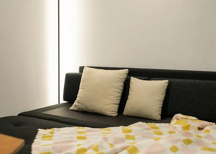 The Smith Luxury Skyview Apartments