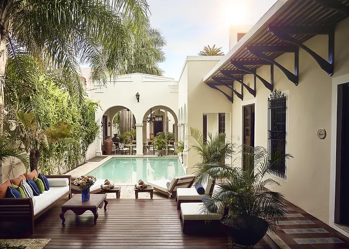 Casa Lecanda Boutique Hotel