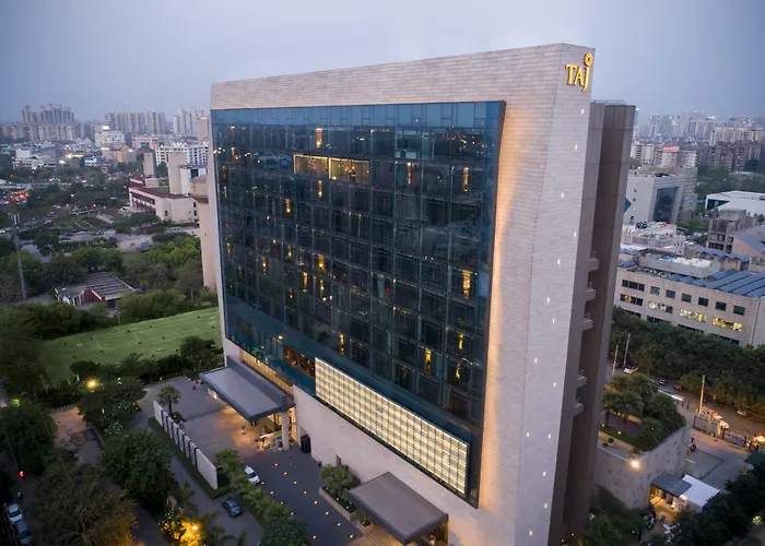 5 star hotels Taj City Centre Gurugram