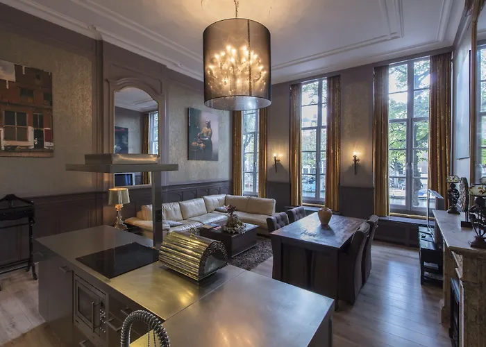 Dutch Masters Short Stay Apartments