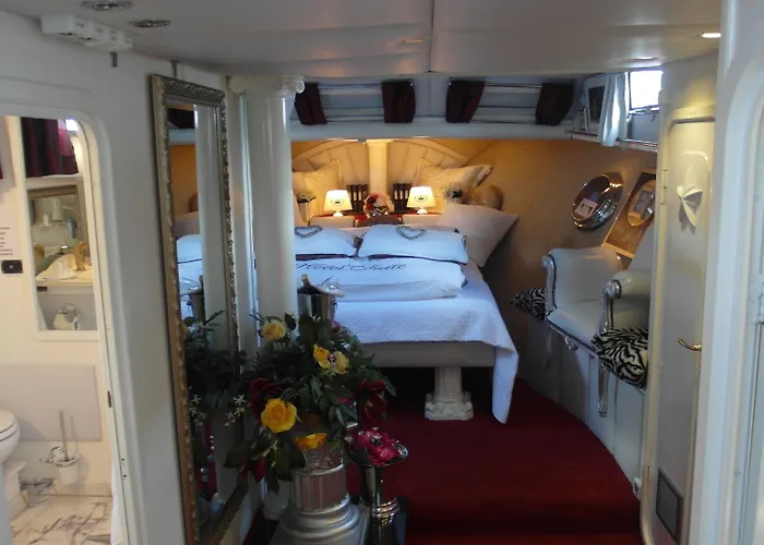 Maria Callas Yachthotel