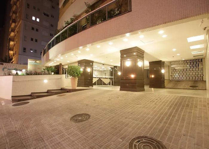 Hotel 4 estrelas: Hotel Confiance Batel