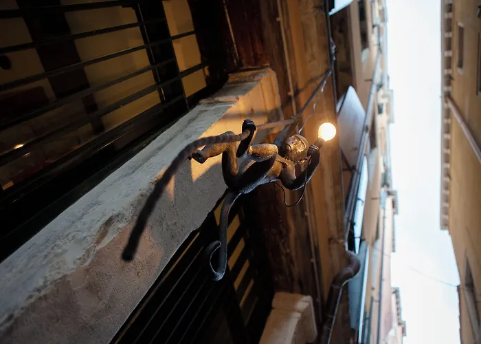 Ca' Della Scimmia - Rialto - Venice