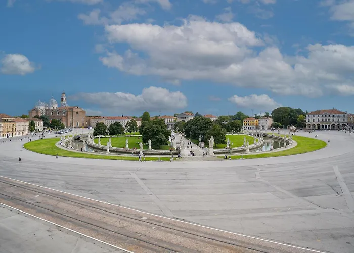 Palazzo Carpe Diem Exclusive Suites In The Heart Of Prato Della Valle