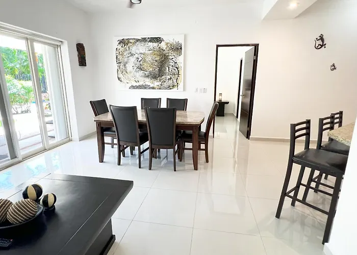 Spacious Apartment With Terrace, Pool And Beach Access
