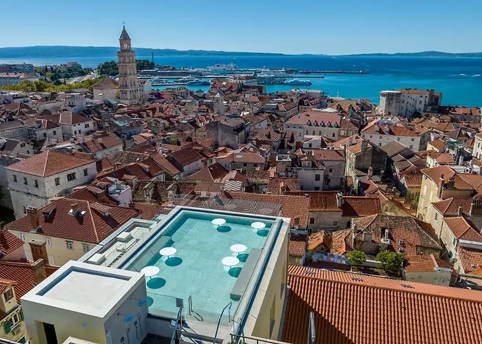 Cornaro Hotel